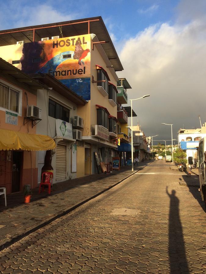 The Point Galapagos Hostal Emanuel Puerto Baquerizo Moreno Exterior photo